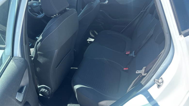 Ford Fiesta 1.1 Zetec 5dr Petrol Hatchback